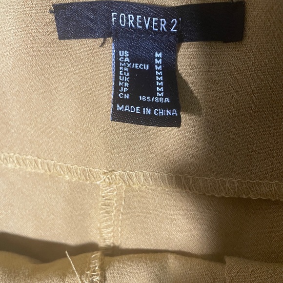 Women’s Forever21 blazer and high waisted shorts size M preowned - Picture 3 of 4